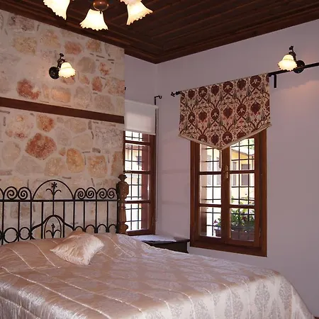 Candle Suites Otel