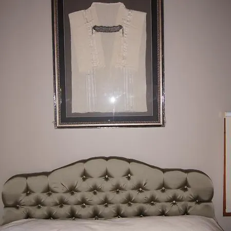 Ξενοδοχείο Candle Suites 4*