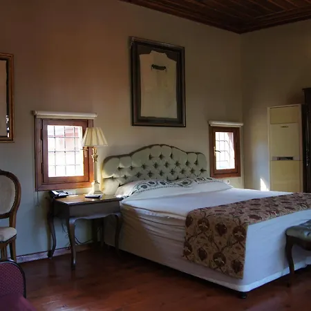 Otel Candle Suites