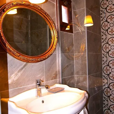 Candle Suites Αττάλεια