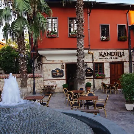 Hotell Candle Suites 4*